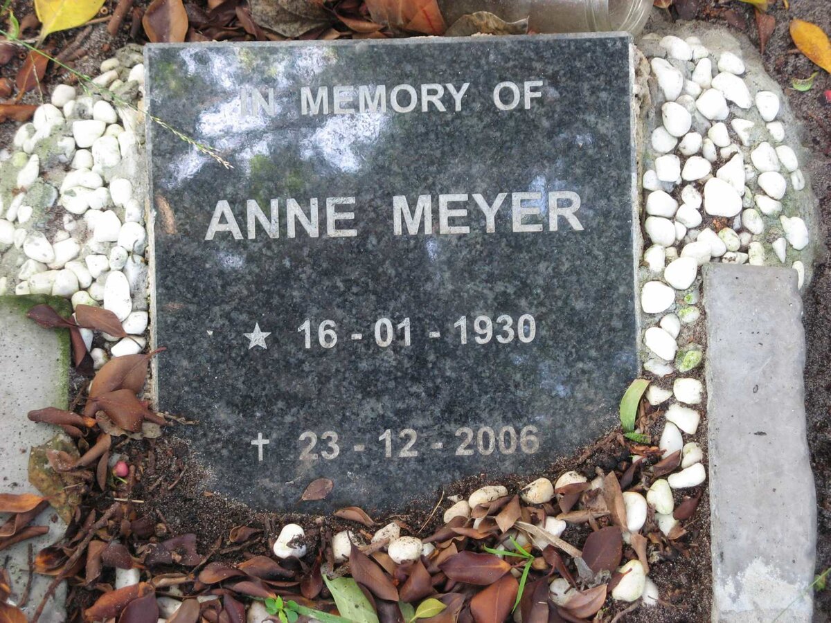 MEYER Anne 1930-2006