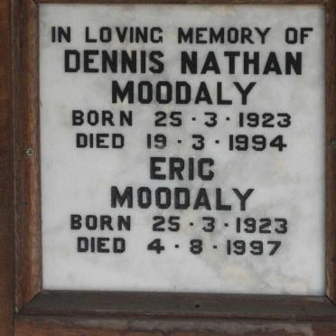 MOODALY Dennis Nathan 1923-1994 :: MOODALY Eric 1923-1997