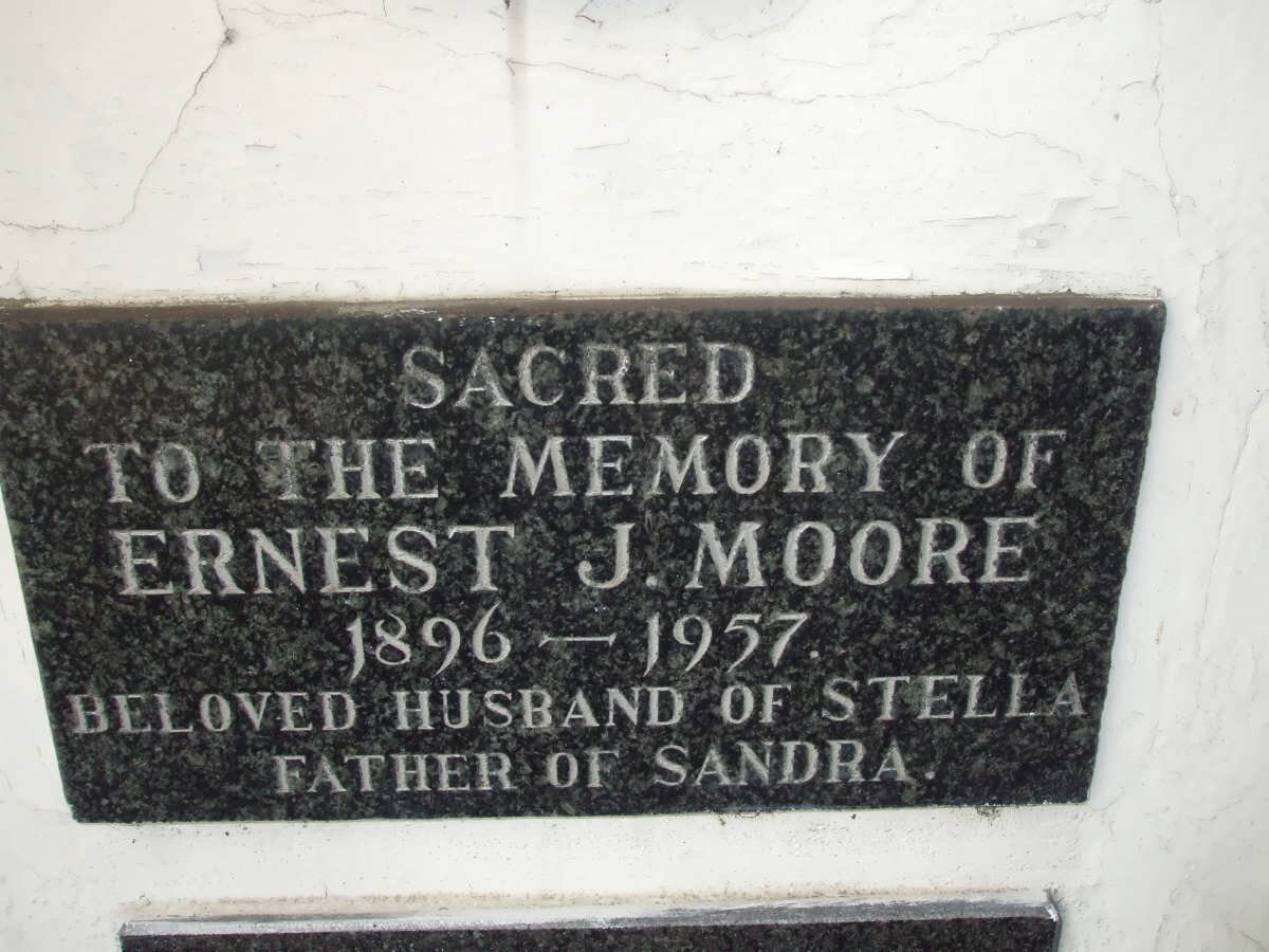 MOORE Ernest J. 1896-1957
