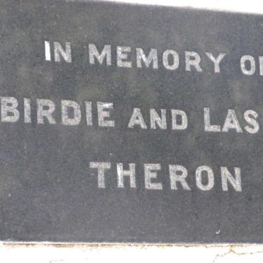 THERON Birdie &amp; Lassie