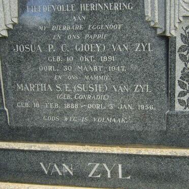 ZYL Josua P.C., van 1891-1947 &amp; Martha S.E. CONRADIE 1888-1956