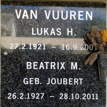 VUUREN Lukas H., van 1921-2001 &amp; Beatrix M. JOUBERT 1927-2011