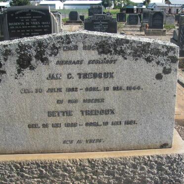 TREDOUX Jan C. 1882-1944 &amp; Bettie 1899-1981