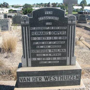 WESTHUIZEN Hermanus Dempers, van der 1879-1941 &amp; Getruida Paulina V.D. MERWE 1879-1965