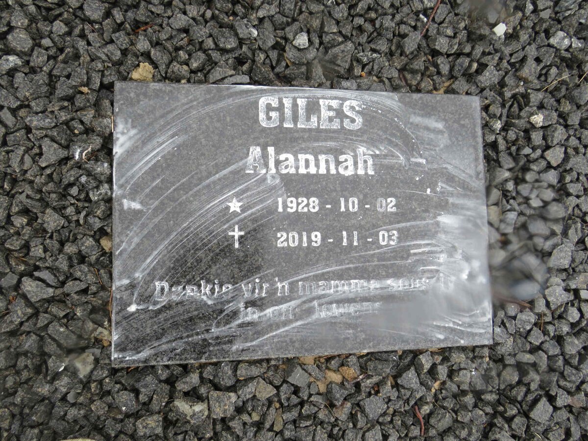 GILES Alannah 1928-2019