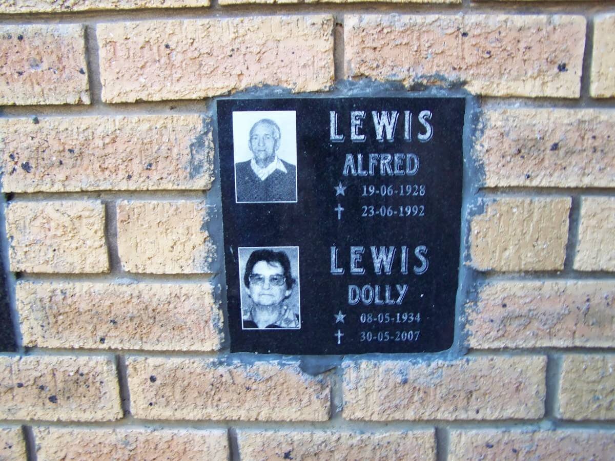 LEWIS Alfred 1928-1992 &amp; Dolly 1934-2007