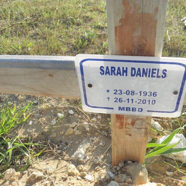 DANIELS Sarah 1936-2010