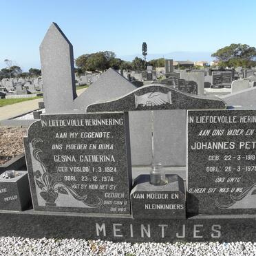 MEINTJES Johannes Petrus 1919-1975 &amp; Gesina Catherina VOSLOO 1924-1974