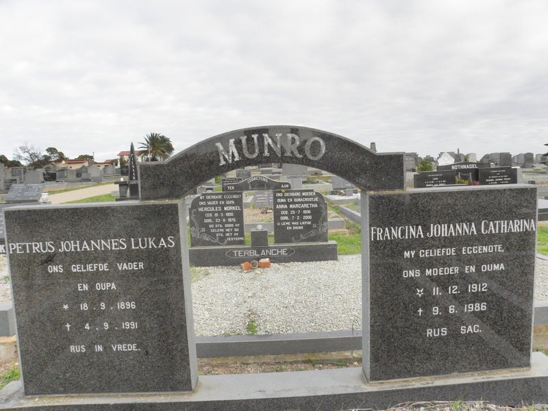 MUNRO Petrus Johannes Lukas 1896-1991 &amp; Francina Johanna Catharina 1912-1986