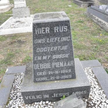 PIENAAR Debbie 1969-1969