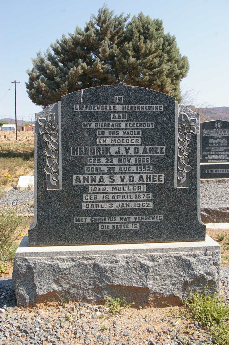 AHEE Hendrik J., v.d. 1866-1952 &amp; Anna S. MULLER 1875-1962