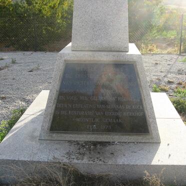 4. Gedenknaald/Memorial