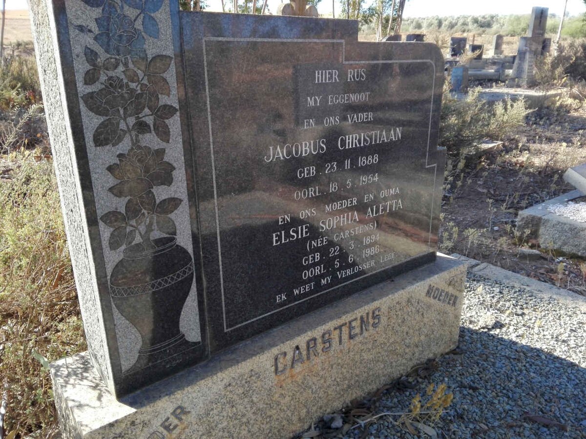 CARSTENS Jacobus 1888-1954 & Elsie Sophia Aletta CARSTENS 1894-1986