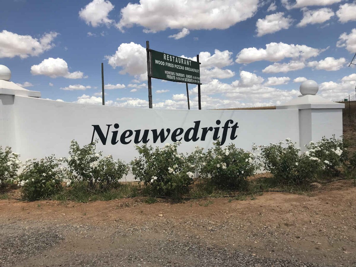 1. Overview / Oorsig