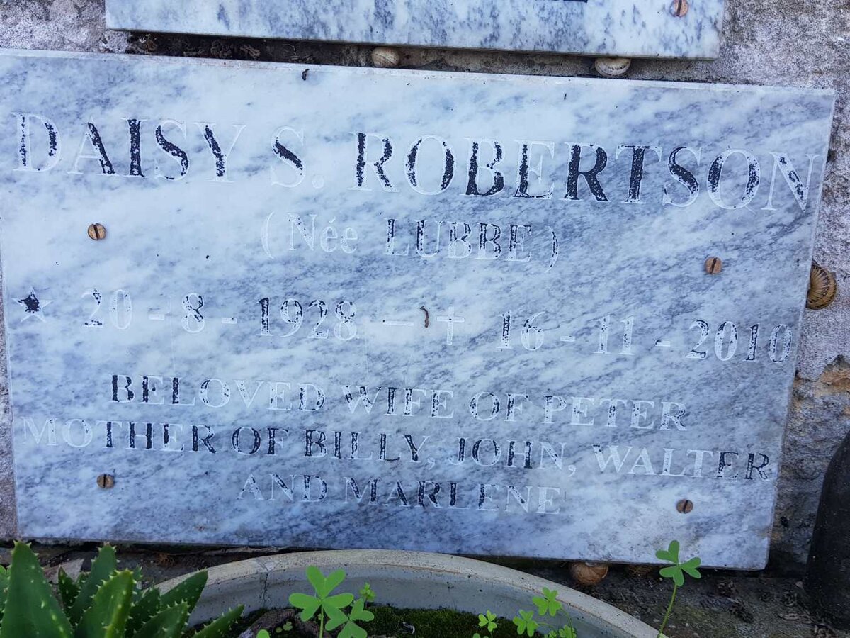 ROBERTSON Daisy S. nee LUBBE 1928-2010