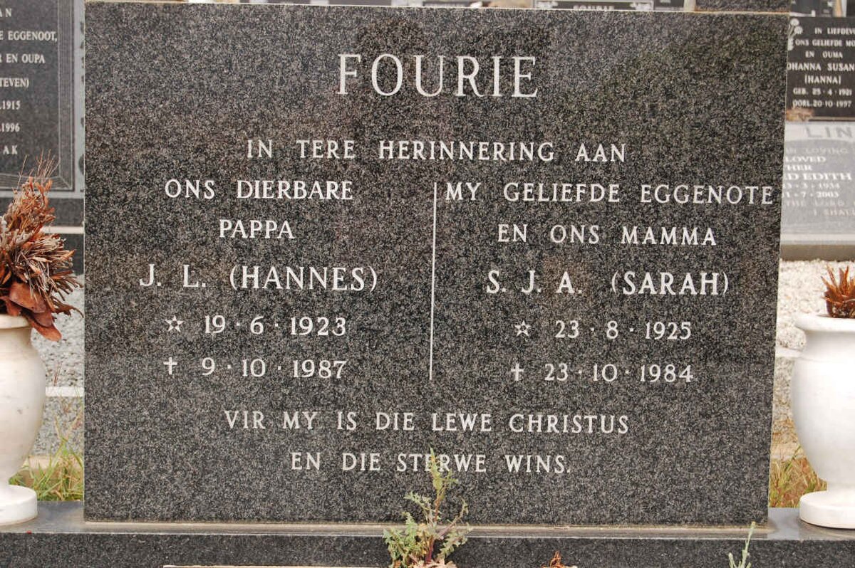 FOURIE J.L. 1923-1987 &amp; S.J.A. 1925-1984