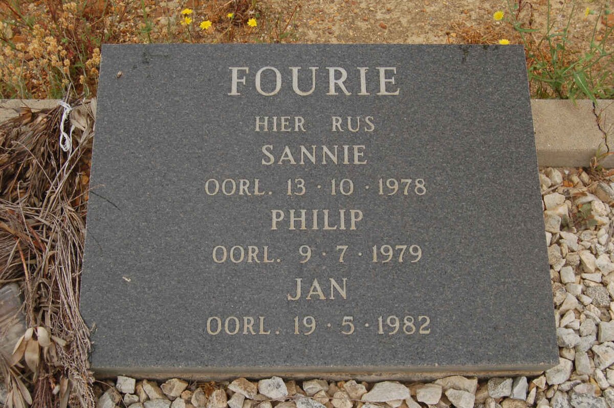 FOURIE Sannie  -1978 :: FOURIE Philip -1979 :: FOURIE Jan -1982