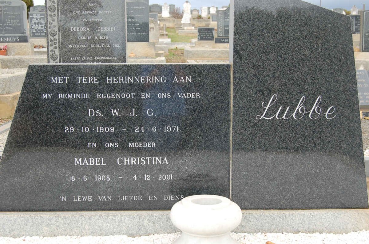 LUBBE W.J.G. 1909-1971 &amp; Mabel Christina 1908-2001