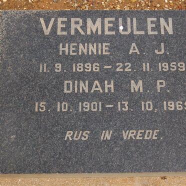 VERMEULEN Hennie H.J. 1896-1959 &amp; Dinah M.P. 1901-1965