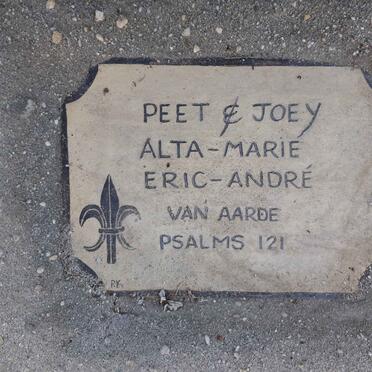 AARDE Peet, van &amp; Joey