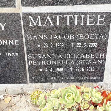 MATTHEE Hans Jacob 1939-2002 &amp; Susanna Elizabeth Petronella 1946-2015
