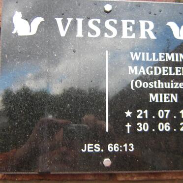 VISSER Willemina Magdelena nee OOSTHUIZEN 1934-2017
