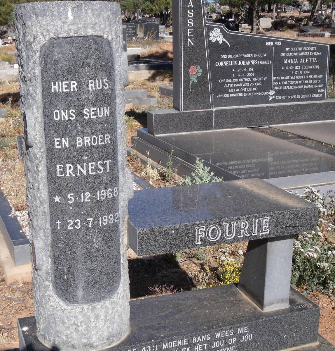 FOURIE Ernest 1968-1992
