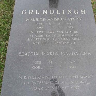 GRUNDLINGH Mauritz Andries Steyn 1913-1999 & Beatrix Maria Magdalena 1917-2000