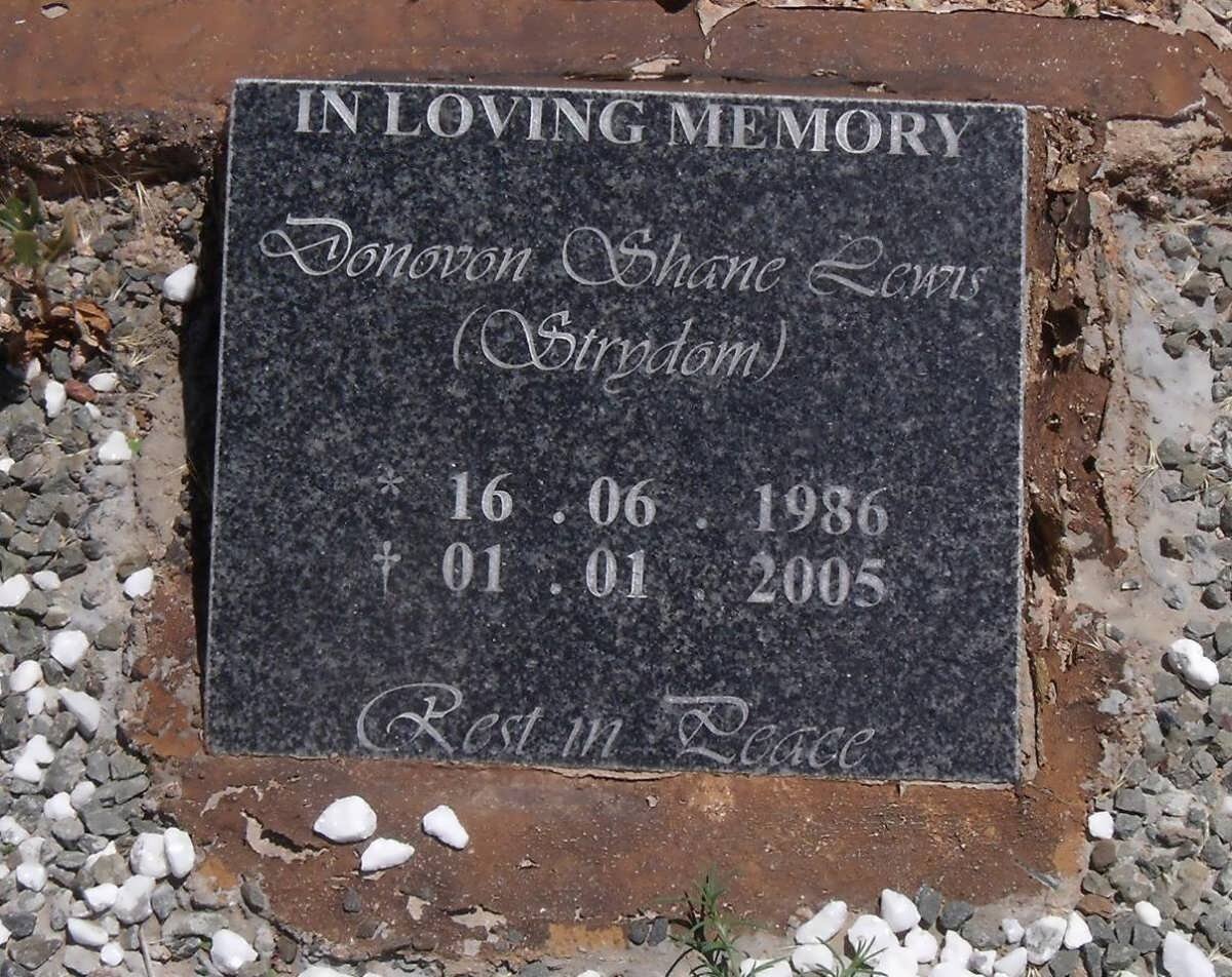 LEWIS Donovon Shane nee STRYDOM 1986-2005