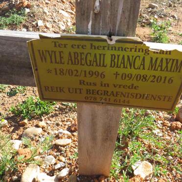 MAXIM Abegail Bianca 1996-2016