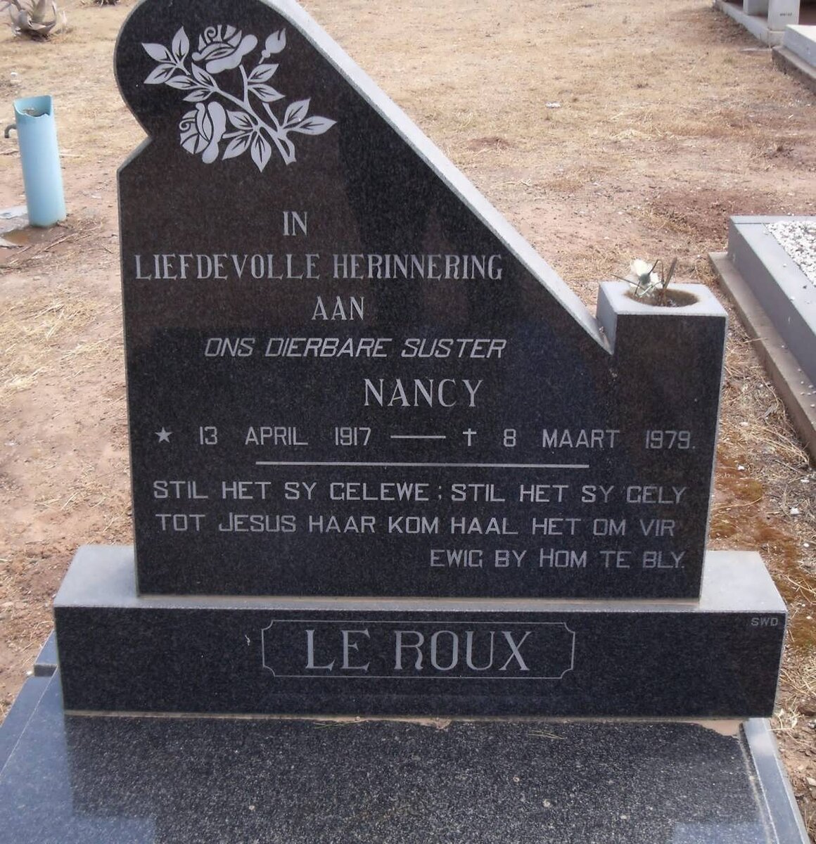 ROUX Nancy, le 1917-1979