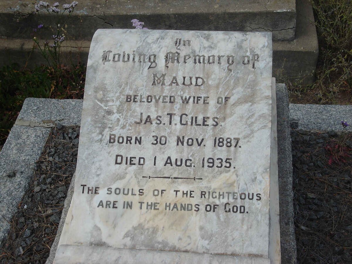 GILES Maud 1887-1935