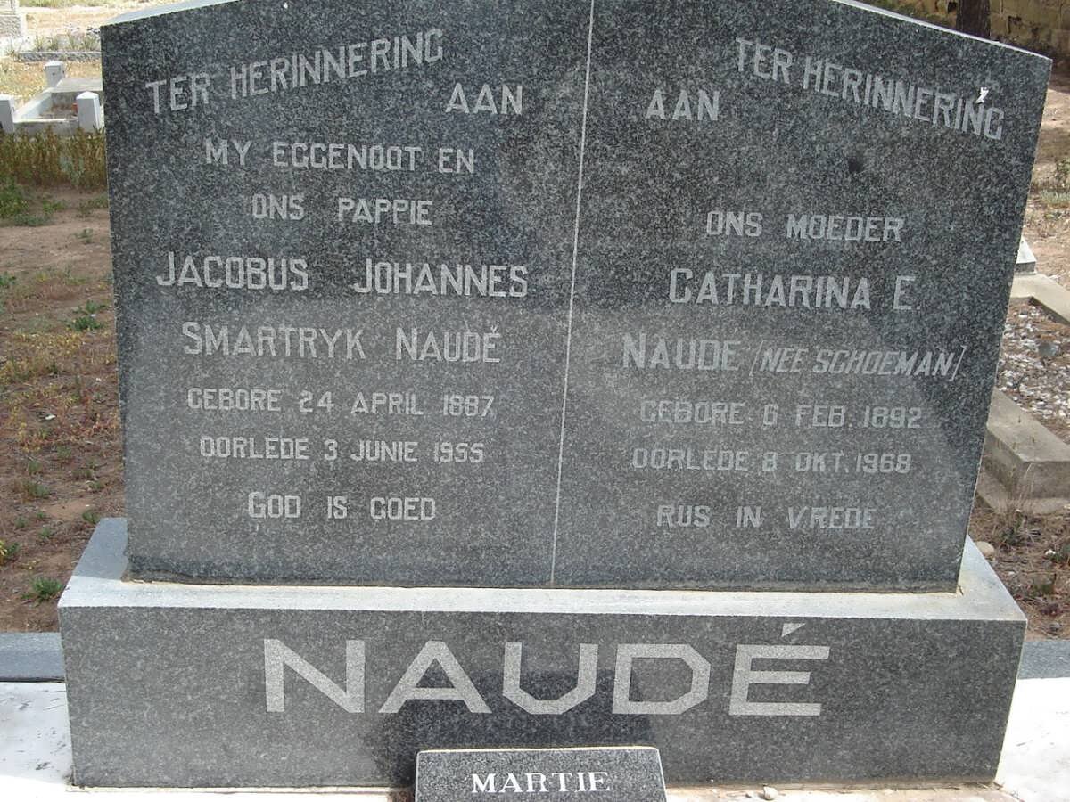 NAUDE Jacobus Johannes Smartryk 1887-1955 &amp; Catharina E. SCHOEMAN 1892-1968