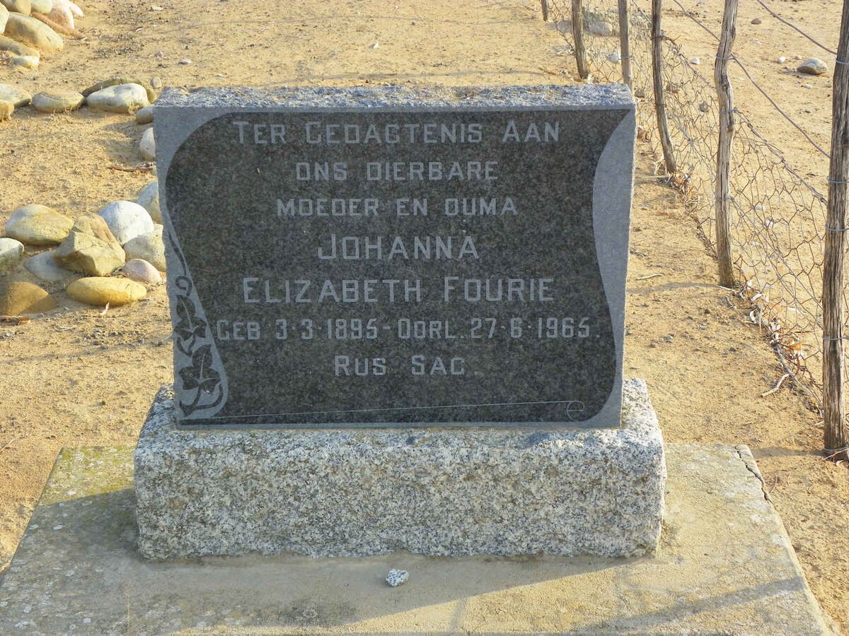 FOURIE Johanna Elizabeth 1895-1965