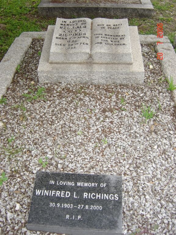 RICHINGS Reginald 1882-1956 &amp; Winifred L. 1903-2000