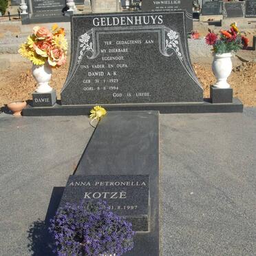 GELDENHUYS Dawid A.K. 1923-1994 :: KOTZE Anna Petronella 1939-1997