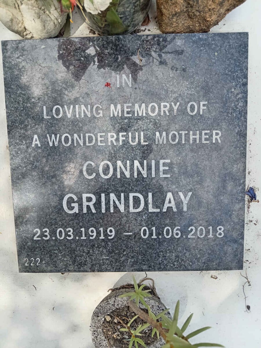 GRINDLAY Connie 1919-2018