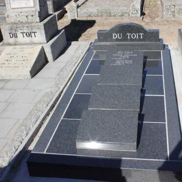 TOIT Petrus Johannes, du 1926- &amp; Xenia Esme LE ROUX 1927- 