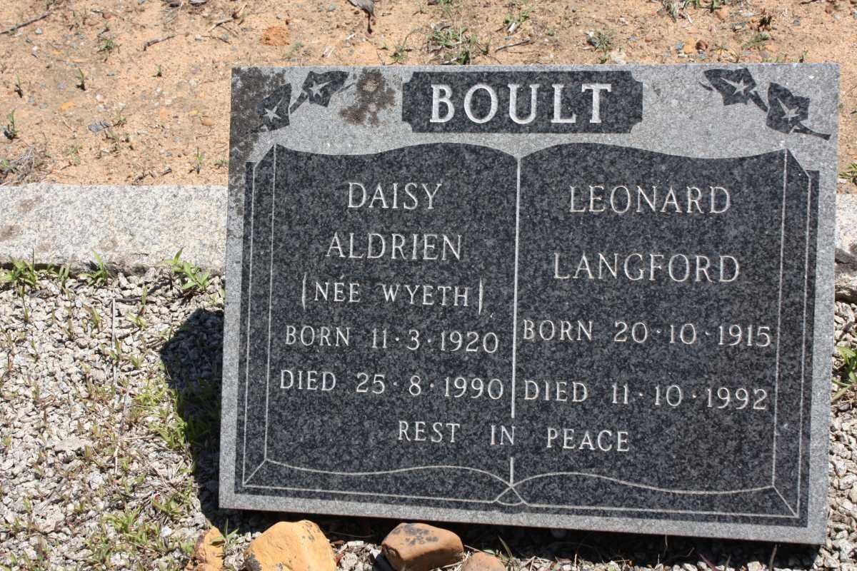 BOULT Leonard Langford 1915-1992 &amp; Daisy Aldrien WYETH 1920-1990