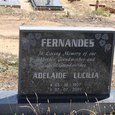 FERNANDES Adelaide Lucilia 1907-2001