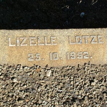 LOTZE Lizelle -1952