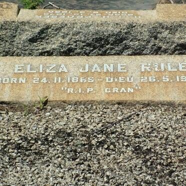 R - Vanne :: Surnames - R