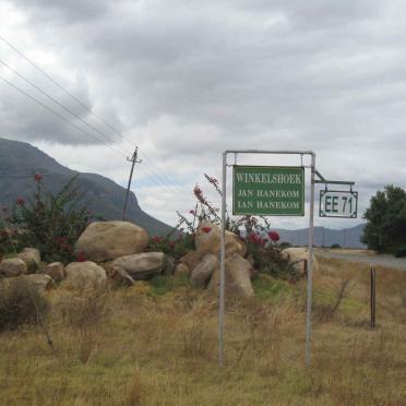 1. Entrance from main road to Winkelshoek