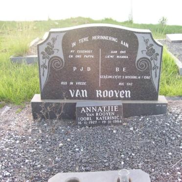 ROOYEN  P.J.D, van &amp; B.E. nee COWLEY 1891-1982 :: VAN ROOYEN  Annatjie nee KATERINIC 1927-1984
