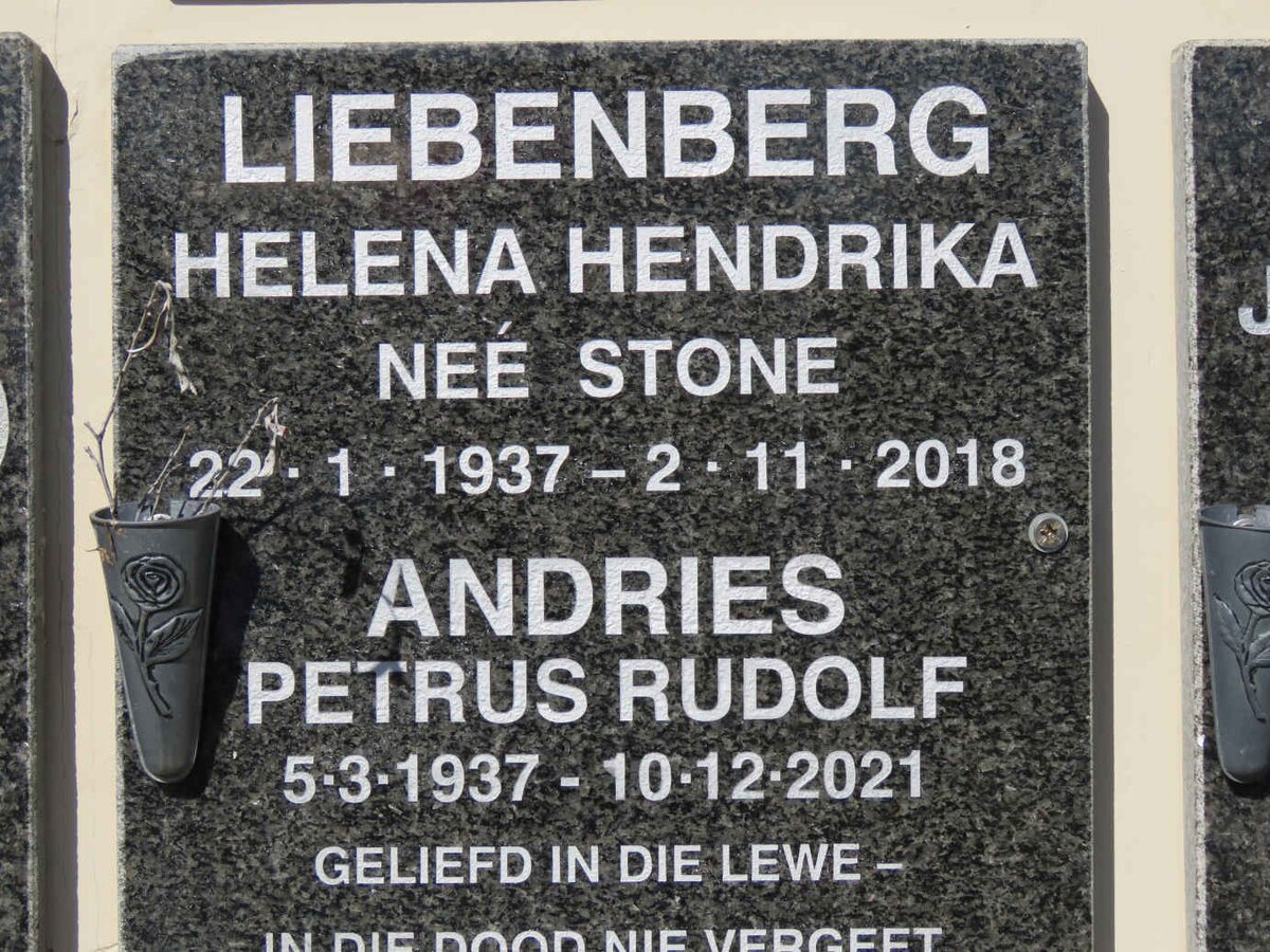LIEBENBERG Andries Petrus Rudolf 1937-2021 &amp; Helena Hendrika STONE 1937-2018