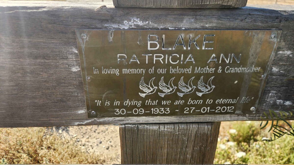 BLAKE Patricia Ann 1933-2012