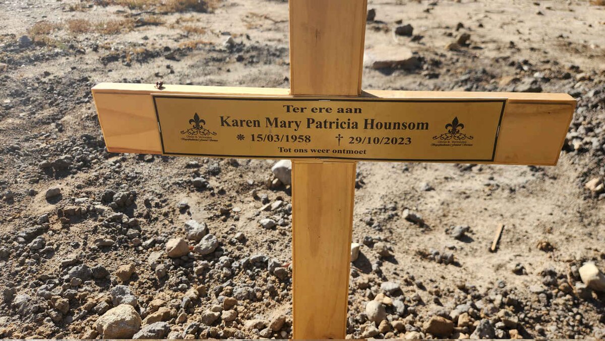 HOUNSOM Karen Mary Patricia 1958-2023