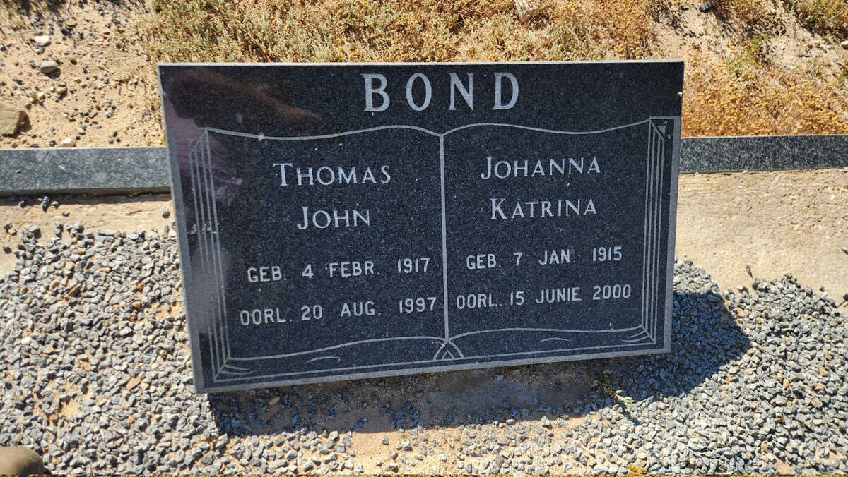 BOND Thomas John 1917-1997 & Johanna Katrina 1915-2000