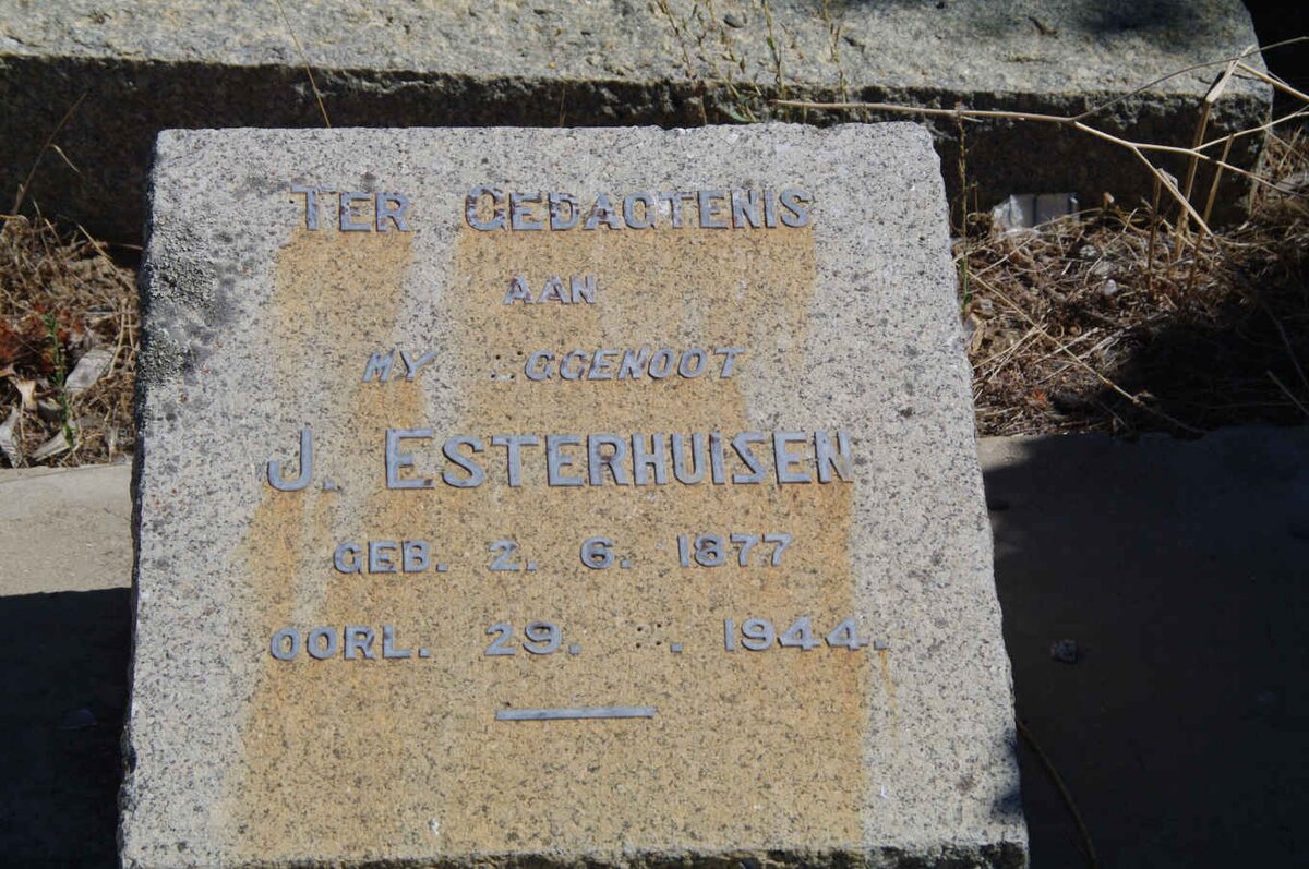 ESTERHUIZEN J. 1877-1944