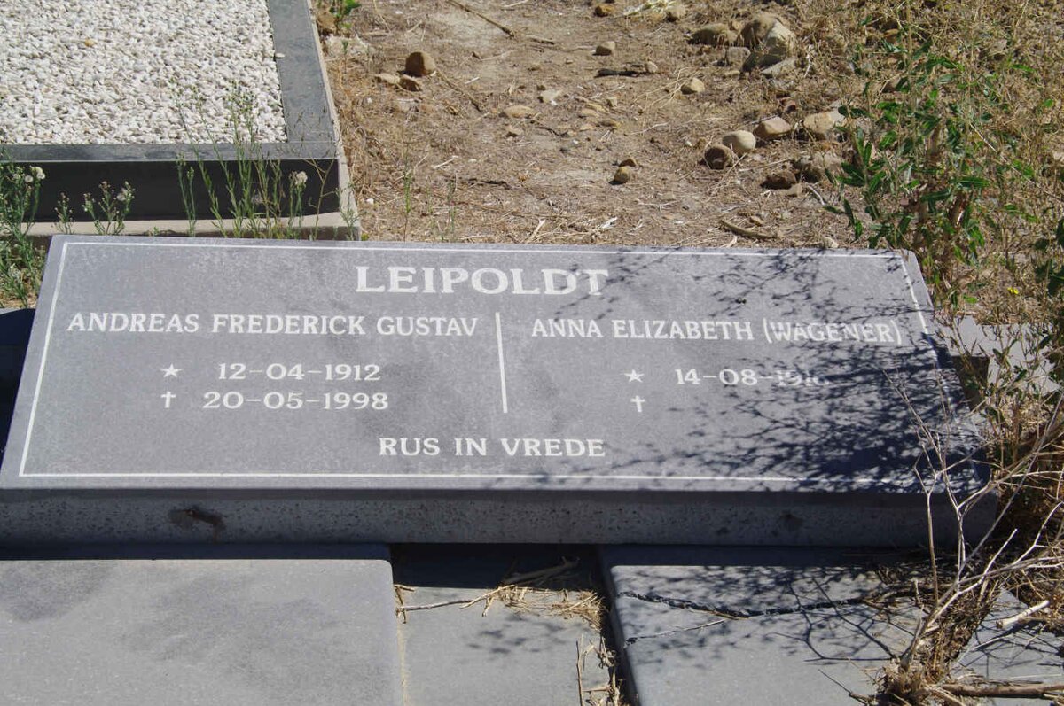 LEIPOLDT Andreas Frederick Gustav 1912-1998 &amp; Anna Elizabeth WAGENER 1916-
